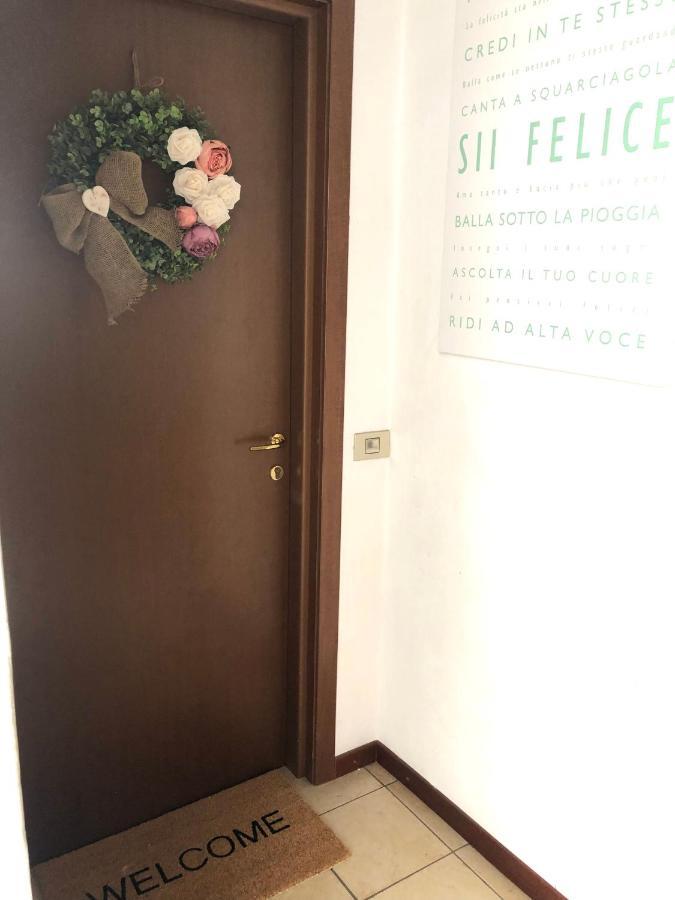 Casa Nonna Elide Leilighet Besozzo Eksteriør bilde